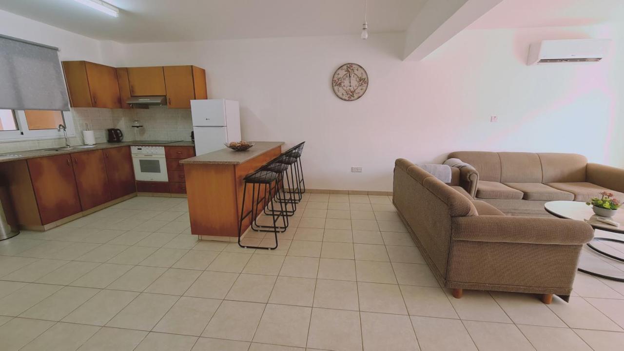 Nissi 86 * Agia Napa