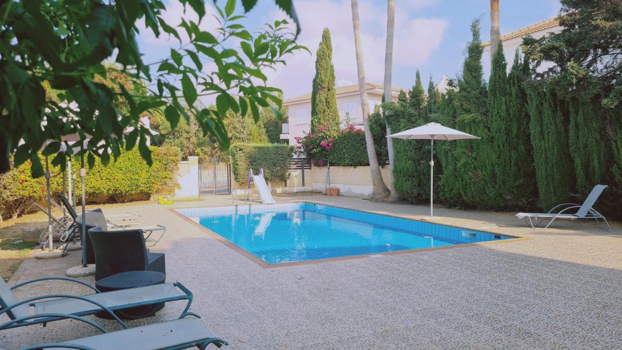 Nissi 86 *
